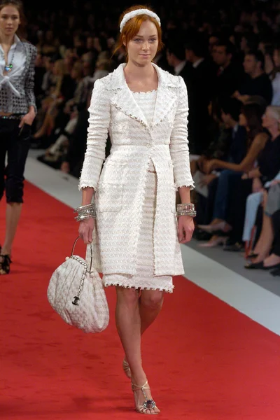 Look 17